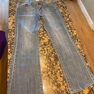 Lucky brand sweet n low jeans women’s size 32!